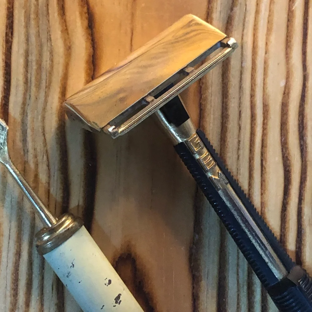 Vintage Razor Set - Picture 4 of 6